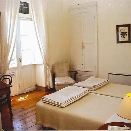 Omiros Guest house