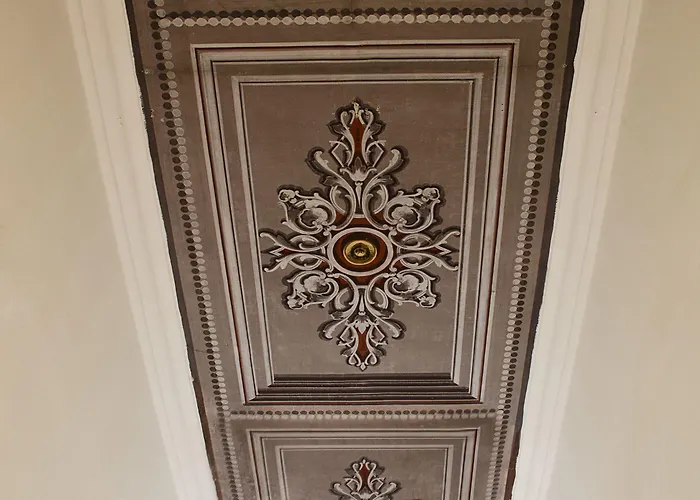 Omiros بيت ضيافة إرموبولّي