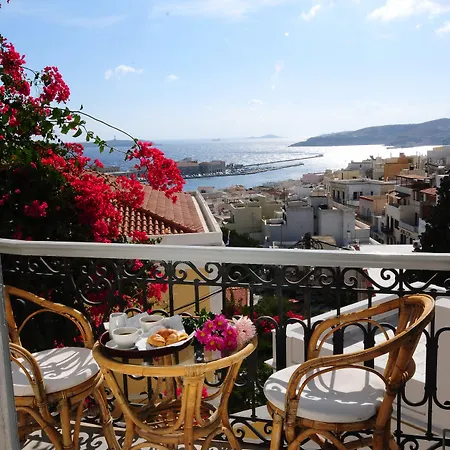 Omiros Gæstehus Ermoupoli