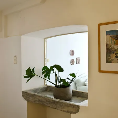 ゲストハウス Omiros エルムポリ