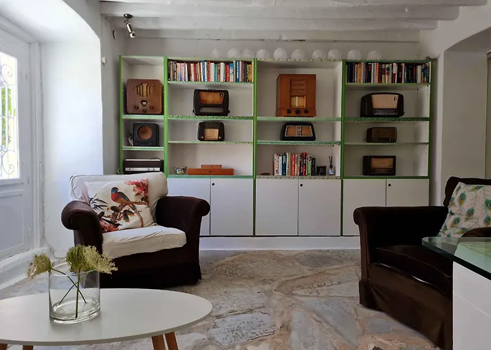 게스트하우스 Omiros 3*